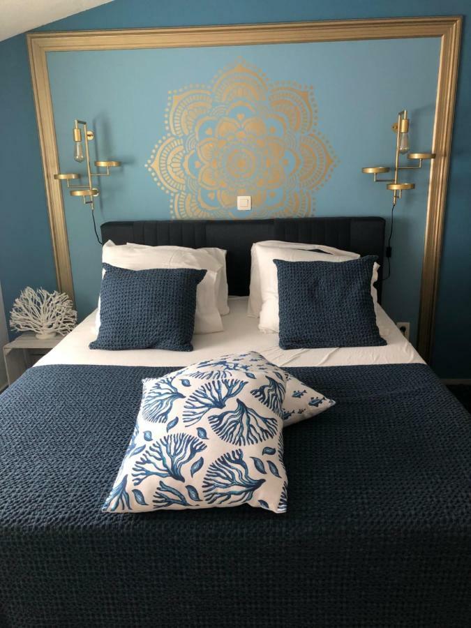 Villa Beline Direct Aan Zee, Verwarmd Zwembad En Sauna Tribanj-Kruscica Ngoại thất bức ảnh